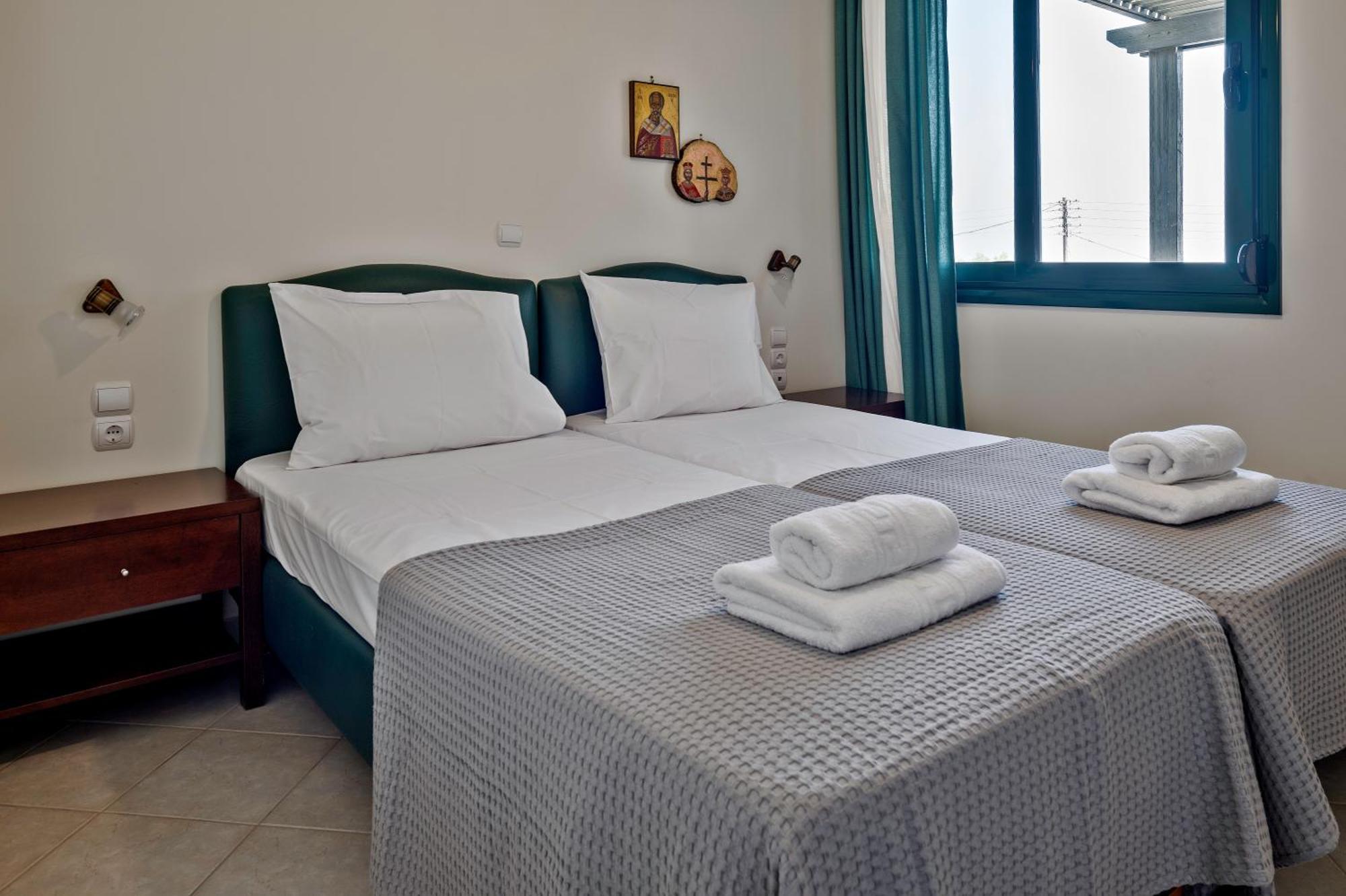 Marisia Apartment Keratokampos Luaran gambar